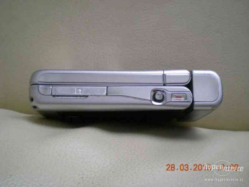 Nokia N90 - historické telefony z r.2005 od ceny 950,-Kč - foto 9