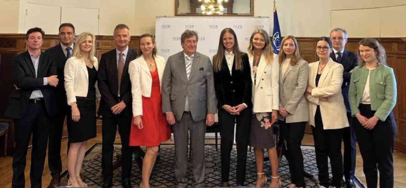 Nabízíme půjčky od 50 000 do 24 000 000 Kč jednotlivcům po c - foto 1