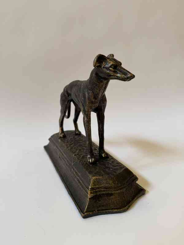 Greyhound - litinová soška psa - foto 4