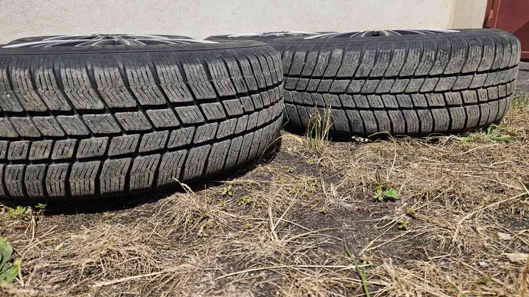 Hyundai i30 Kia Ceed zimní kola pneumatiky 15" disky - foto 2