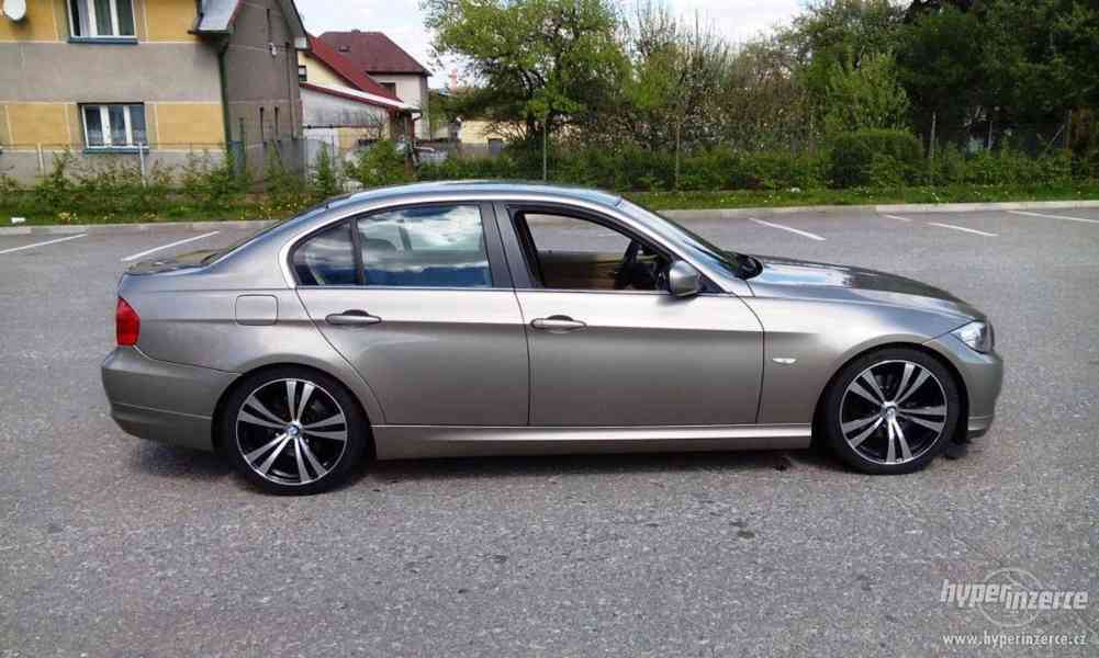 BMW 325i e 90 facelift - foto 5