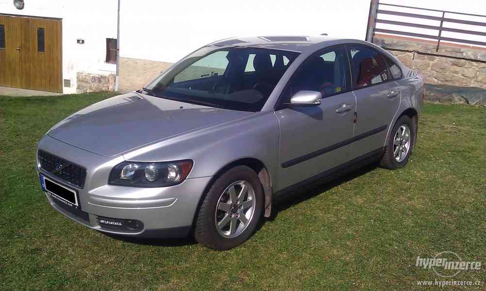 Volvo S40, 1.8 benzín, vyrobeno.2005 - foto 4