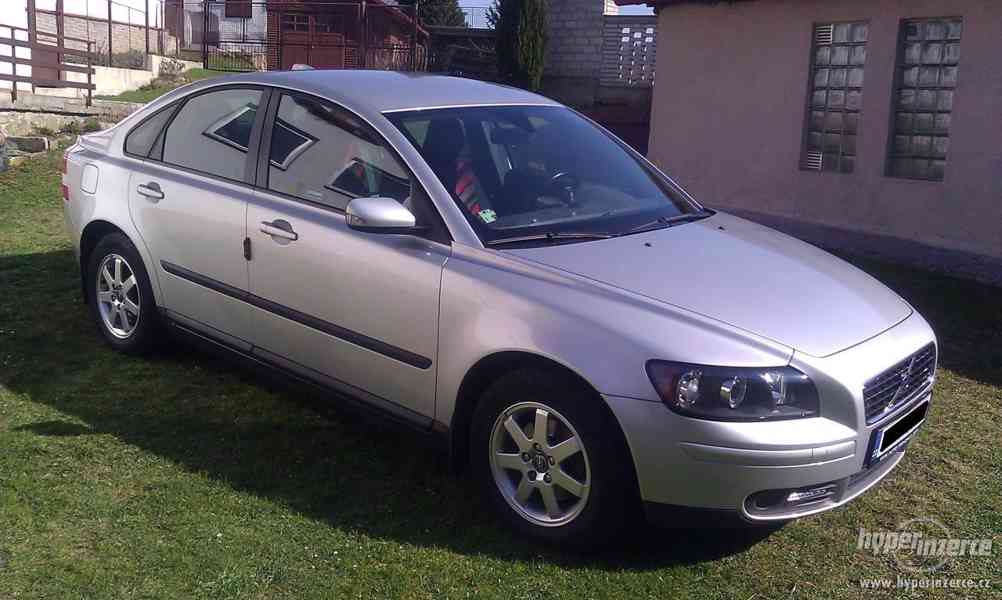 Volvo S40, 1.8 benzín, vyrobeno.2005 - foto 5