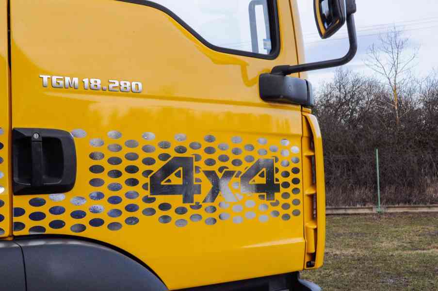 MAN TGA 18.280 4X4 TŘÍSTRANNÝ SKLÁPĚČ + HYDR. RUKA - EURO4 - foto 11