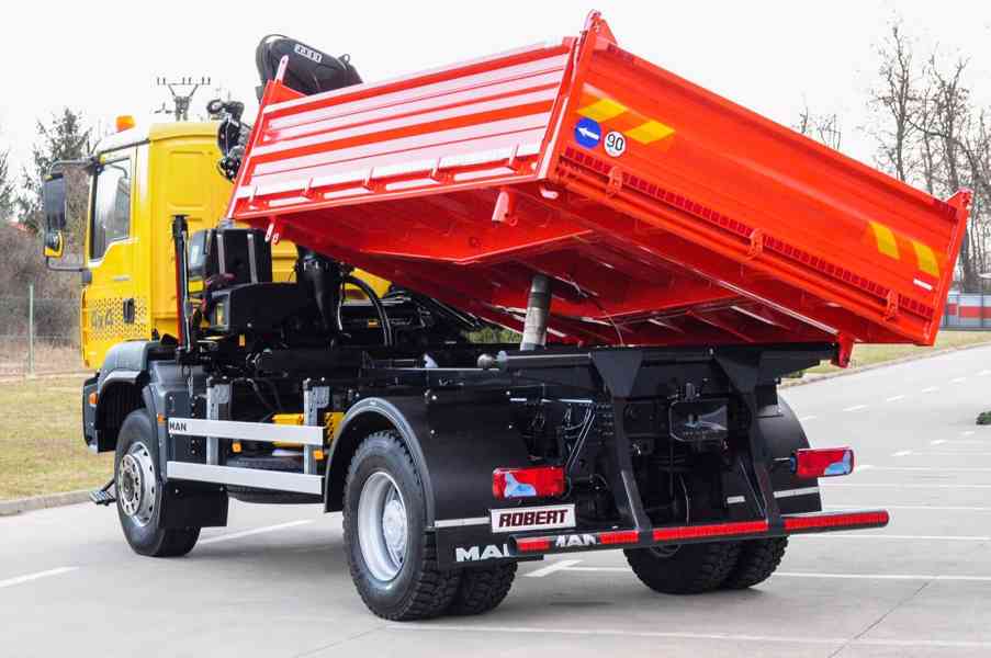 MAN TGA 18.280 4X4 TŘÍSTRANNÝ SKLÁPĚČ + HYDR. RUKA - EURO4 - foto 80