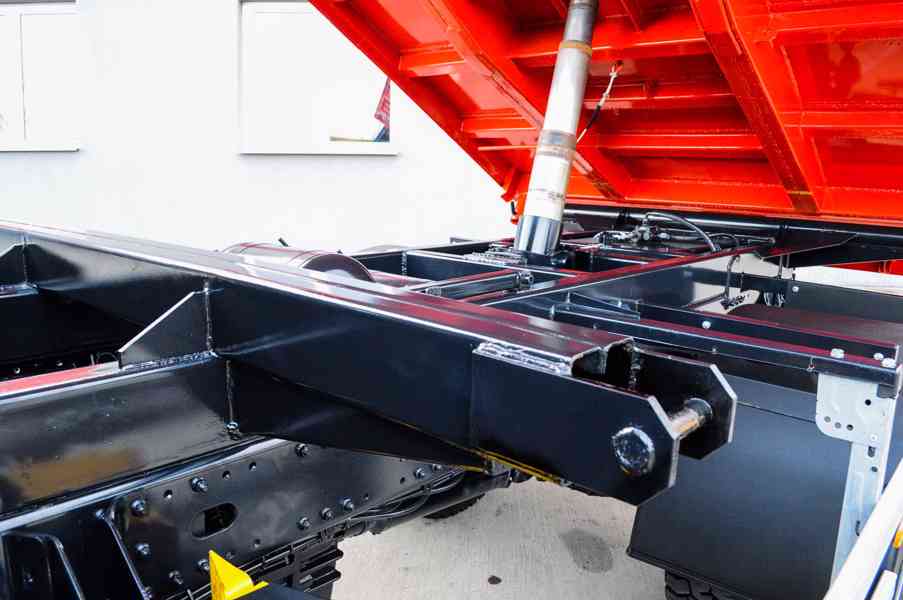 MAN TGA 18.280 4X4 TŘÍSTRANNÝ SKLÁPĚČ + HYDR. RUKA - EURO4 - foto 66