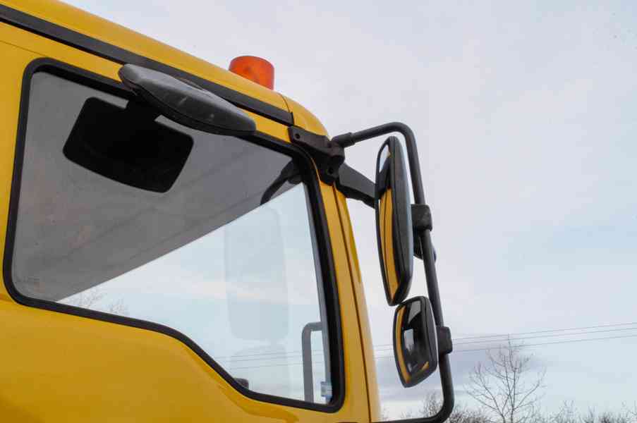 MAN TGA 18.280 4X4 TŘÍSTRANNÝ SKLÁPĚČ + HYDR. RUKA - EURO4 - foto 12