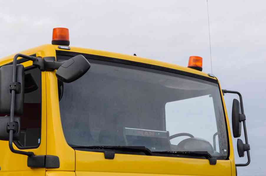 MAN TGA 18.280 4X4 TŘÍSTRANNÝ SKLÁPĚČ + HYDR. RUKA - EURO4 - foto 29
