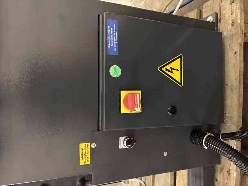 elumatec KF 178 Třívřetenová kopírovací fréza   - foto 15