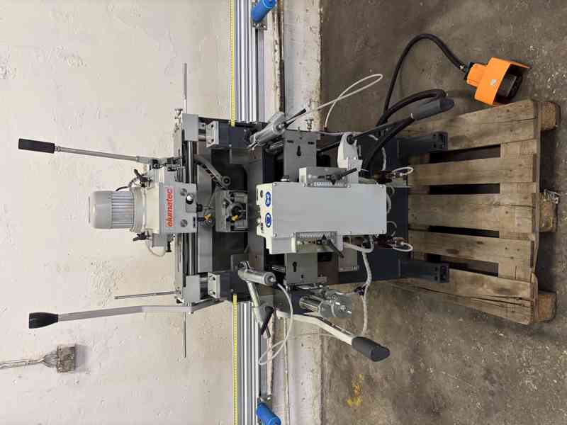 elumatec KF 178 Třívřetenová kopírovací fréza   - foto 3