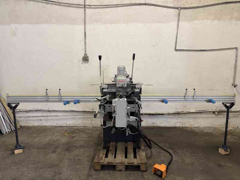 elumatec KF 178 Třívřetenová kopírovací fréza   - foto 1