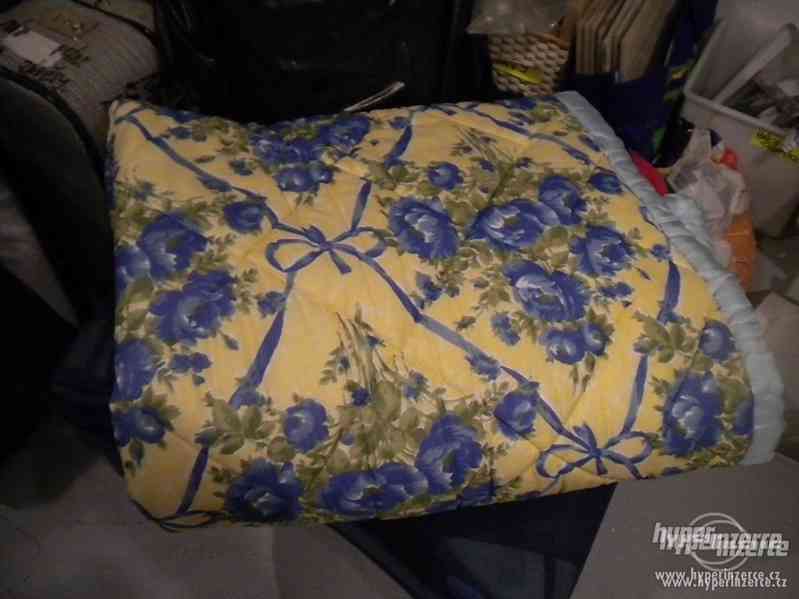 deky, polštáře, koberce, doplňky do ložnice - foto 4