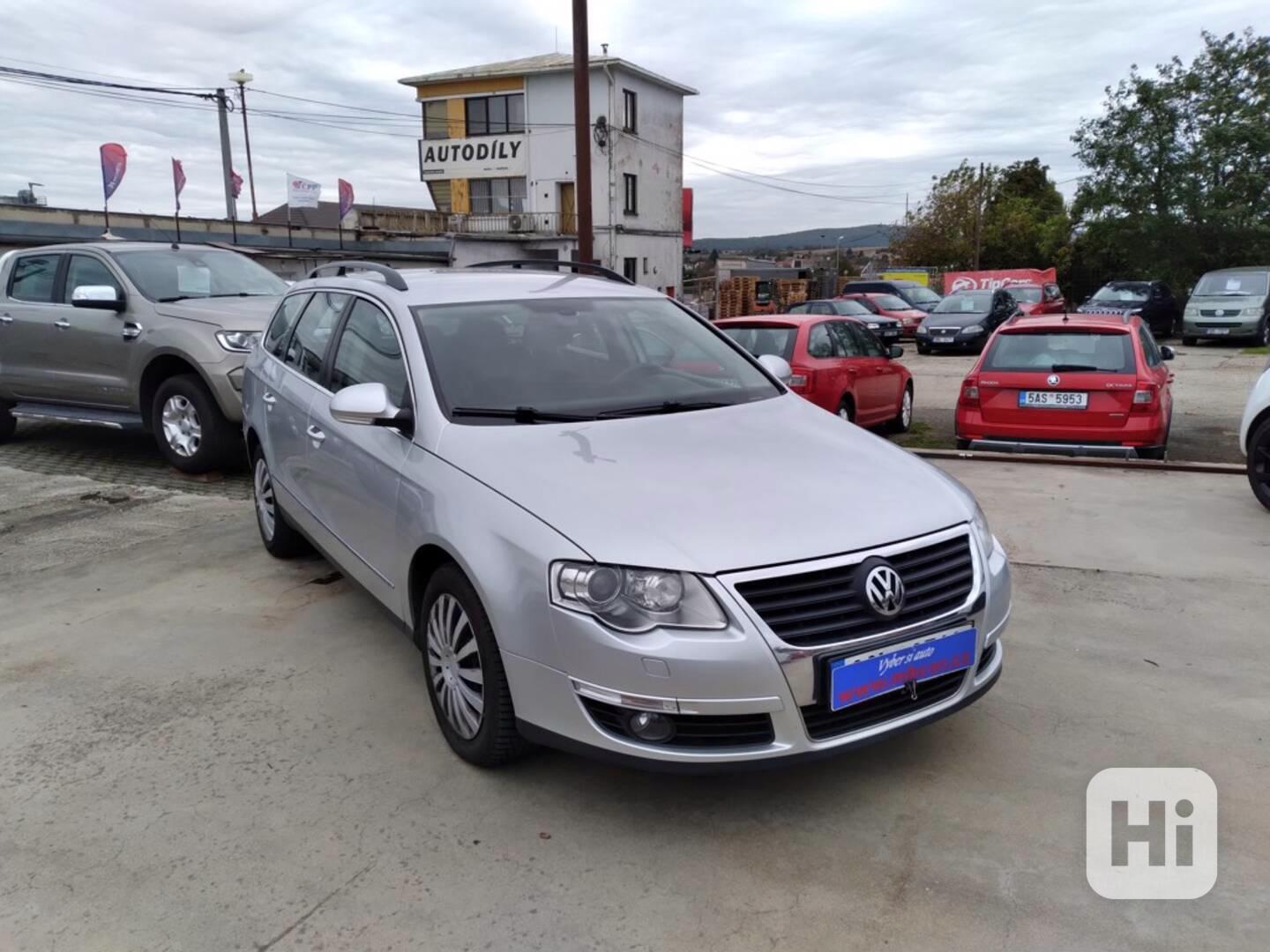 VOLKSWAGEN PASSAT VARIANT 2.0 TDI DSG COMFORTLINE SERVISKA - foto 1