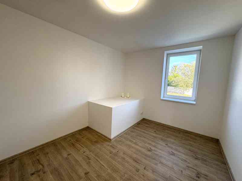 PRONÁJEM BYTU 2+KK, ROSTĚNICE – ZVONOVICE  - foto 13