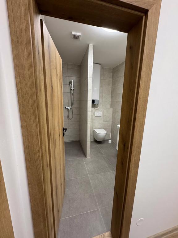 PRONÁJEM BYTU 2+KK, ROSTĚNICE – ZVONOVICE  - foto 8