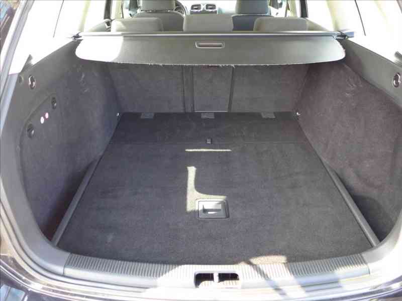 Volkswagen Golf 1,2 TSI DIGI KLIMA, SERVIS - foto 16