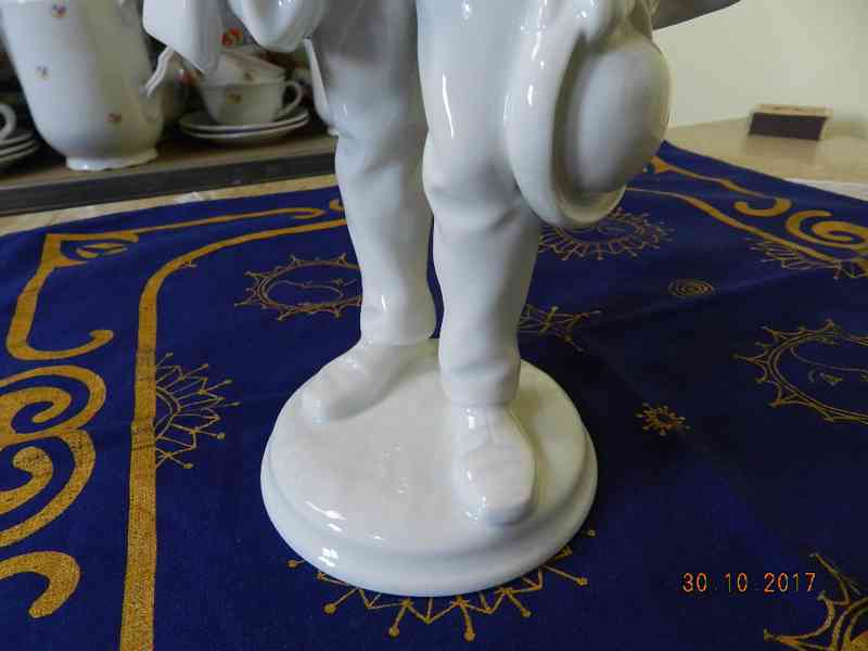 Hezká bílá Soška Kazatel Bohemia Nová Role E. Fischer - foto 4