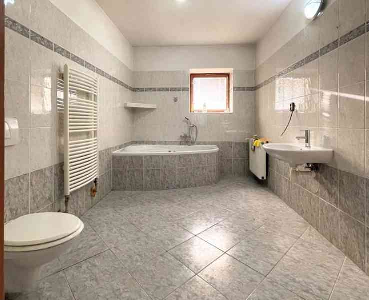 Prodej rodinného domu 300 m², Česká Lípa - Stará Lípa - foto 18