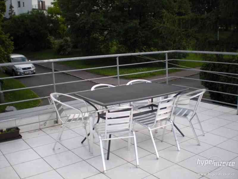 Pronájem bytu 2+1 v RD sauna, terasa, balkon Záběhlice-Spoři - foto 7