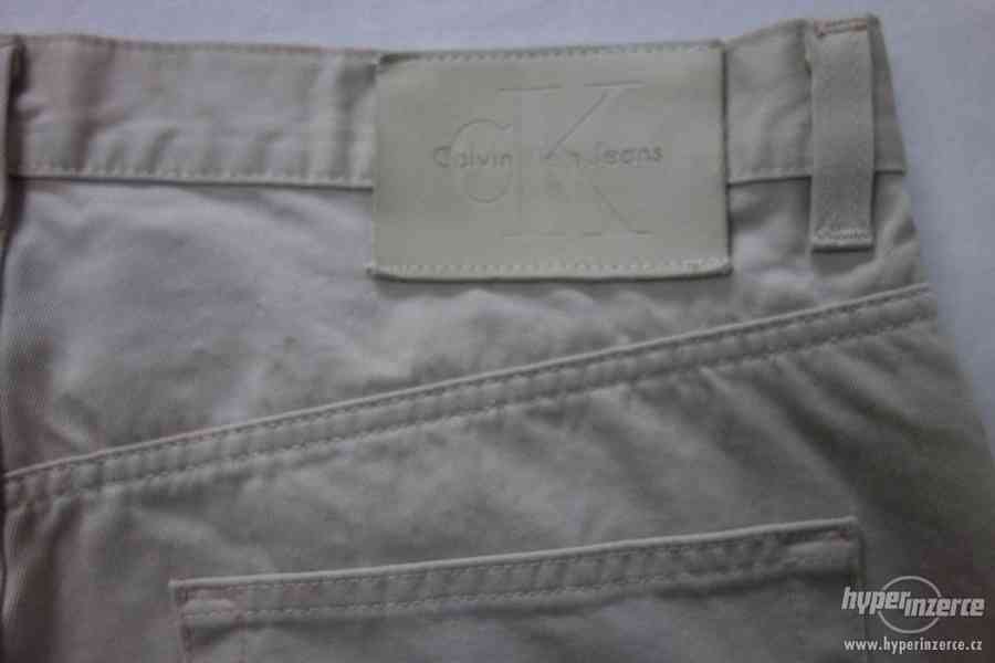 Prodám značkové pánské kalhoty Calvin Klein. Vel. L (č.52) - foto 6