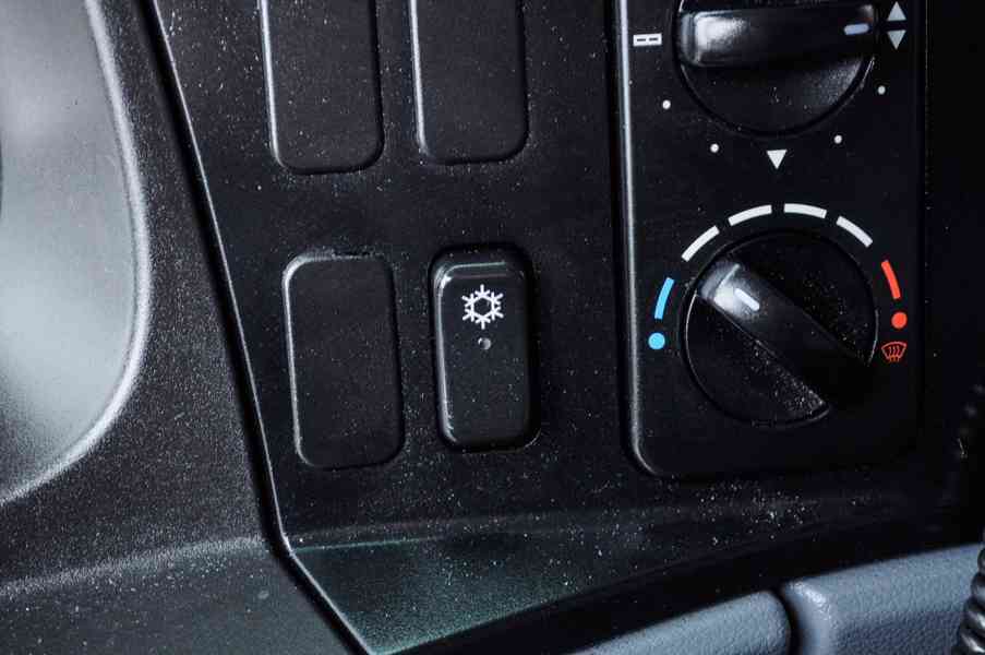 MERCEDES ATEGO 1222 TŘÍSTRANNÝ S3 - SKLÁPĚČ - VYKLÁPĚČ EURO5 - foto 53