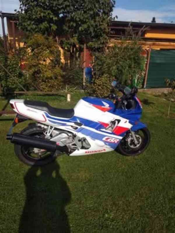 Honda CBR 600 F2 - foto 2