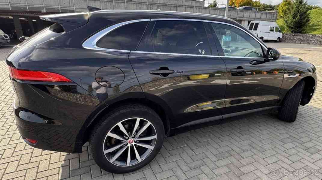Jaguar F-Pace 3,0   d R-Sport - foto 2