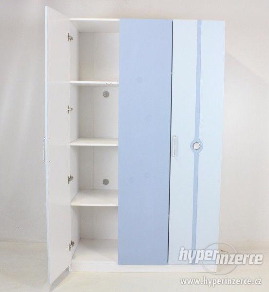 Trojdílná modrá šatní skříň, perla - foto 3