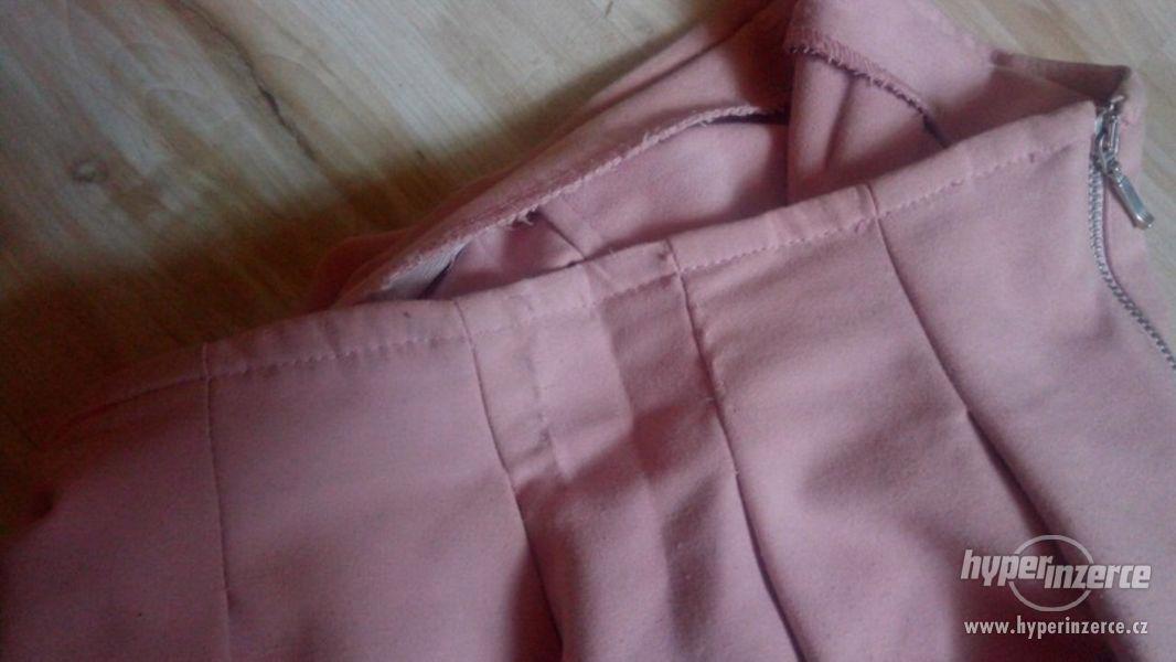 Světle růžová sukně - foto 5