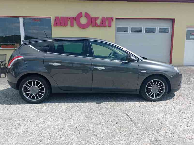 Lancia Delta 1.6 MJET 16V 1maj/ServKnih - foto 2