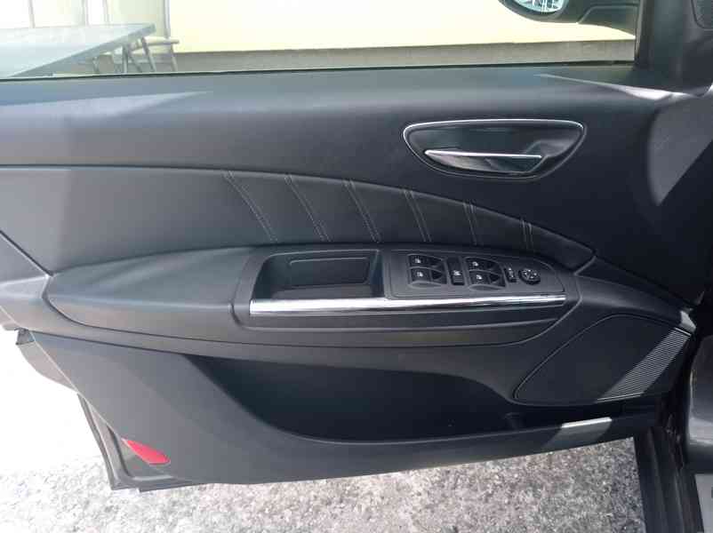 Lancia Delta 1.6 MJET 16V 1maj/ServKnih - foto 10