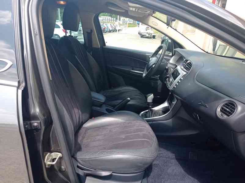 Lancia Delta 1.6 MJET 16V 1maj/ServKnih - foto 19