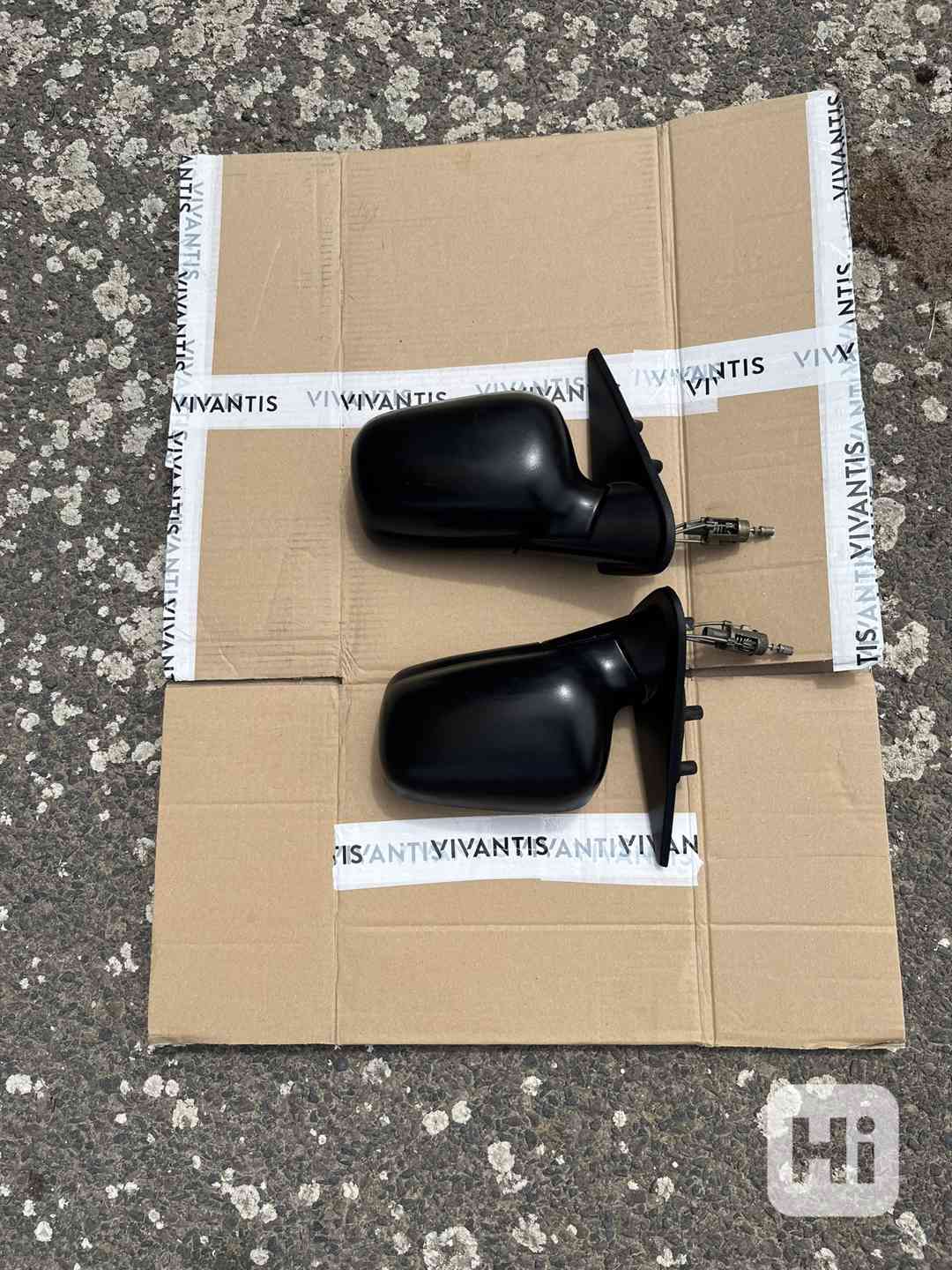 Pěkné zrcátka na FELICIA levé a pravé - foto 1
