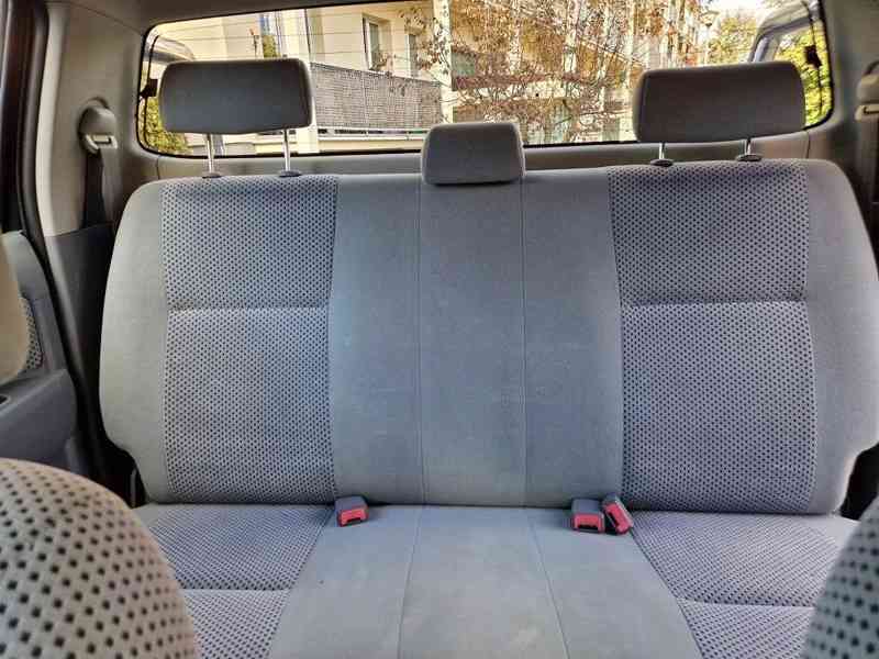 Toyota Hilux 4x4 Double Cab Sol 2.5D-4D 88kw - foto 9