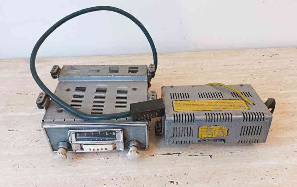 Staré autorádio Tesla 2103BV "Luxus" v krásném stavu  - foto 3