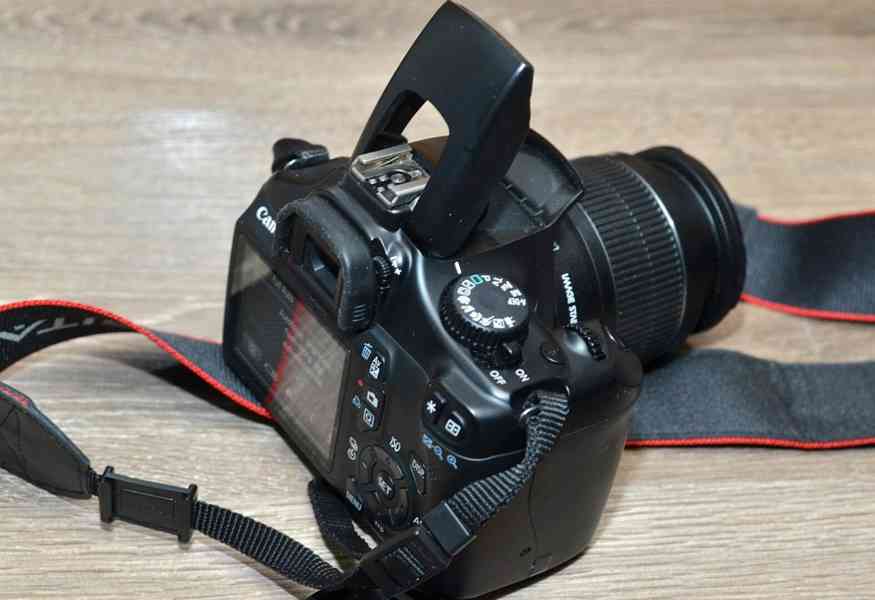 Canon EOS 1100D + Lens EFS 18-55mm 2600 Exp. - foto 7