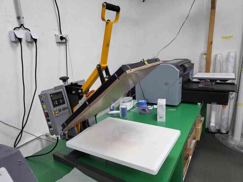 Stroj na digitální potisk textilu Epson SureColor SC-F2100 - foto 4