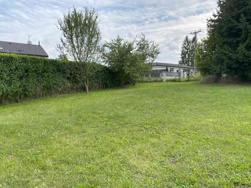 Prodej stavebního pozemku 1.001 m² Všedobrovice (Štiřín), IS - foto 9
