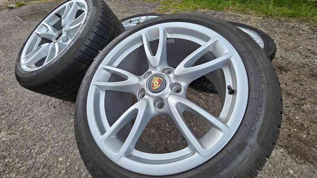 🏁 ALU kola originál Porsche 18” – komplet sada s pneu Pirel - foto 2