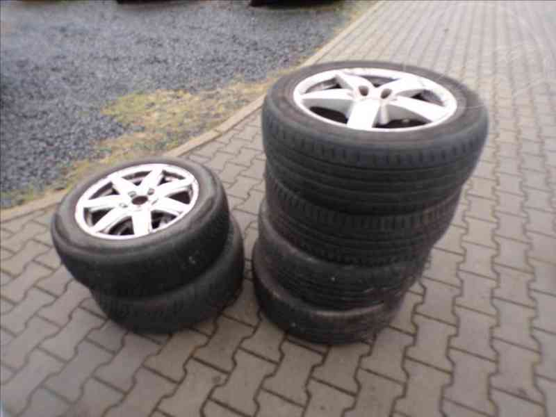 Seat Alhambra 2,0 TDI-125KW TAŽNÉ ZAŘ.,7 MÍST - foto 15