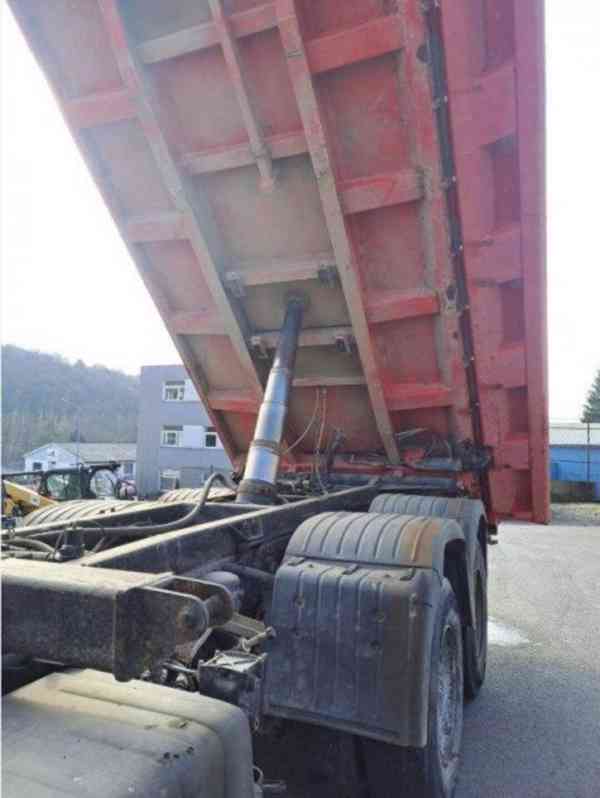  6x6 sklápěč 33/26t MAN TGA, upínací deska - foto 6