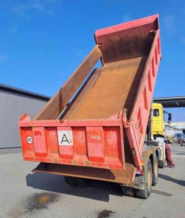  6x6 sklápěč 33/26t MAN TGA, upínací deska - foto 5