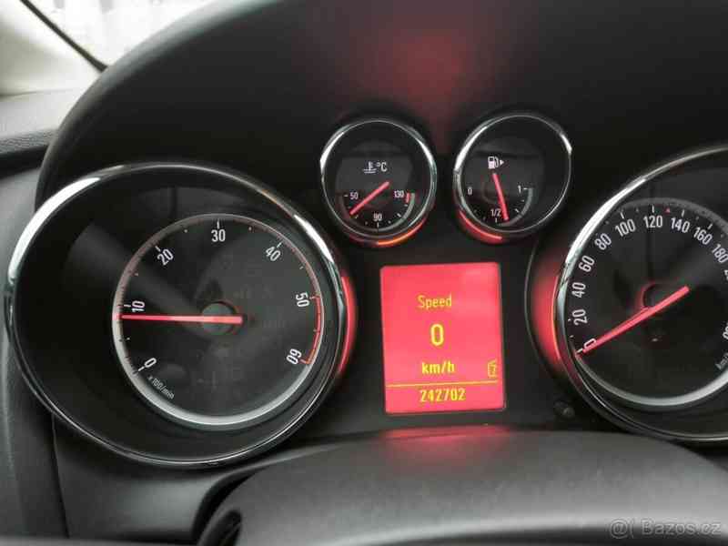 Opel Astra 1,7   DT - foto 6