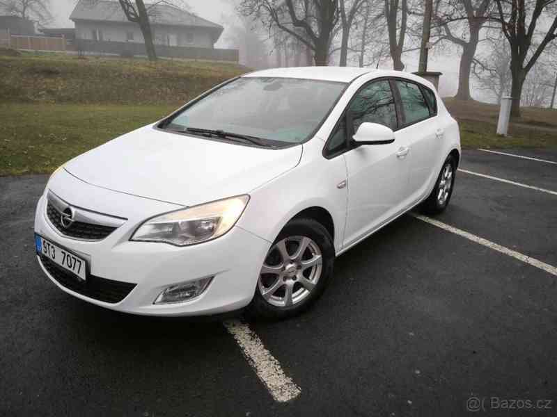 Opel Astra 1,7   DT - foto 1