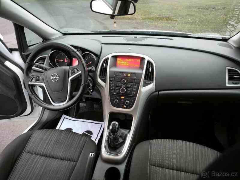 Opel Astra 1,7   DT - foto 9