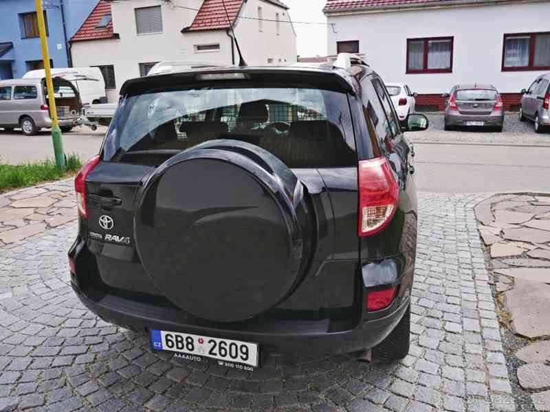 Toyota RAV4 2,0 - foto 7