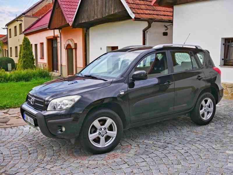 Toyota RAV4 2,0 - foto 11