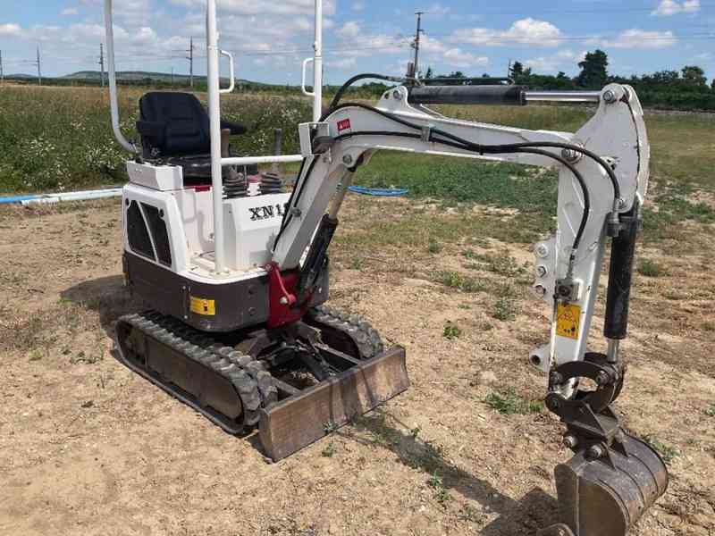 Aukce: Minibagr Kubota – Stavební Stroj Rhinoceros XN12 🗓️ - foto 4