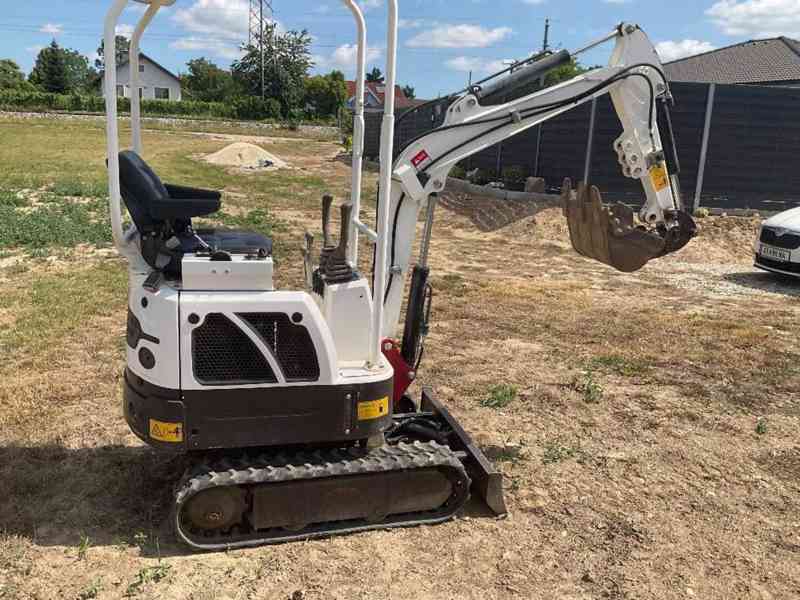 Aukce: Minibagr Kubota – Stavební Stroj Rhinoceros XN12 🗓️ - foto 5