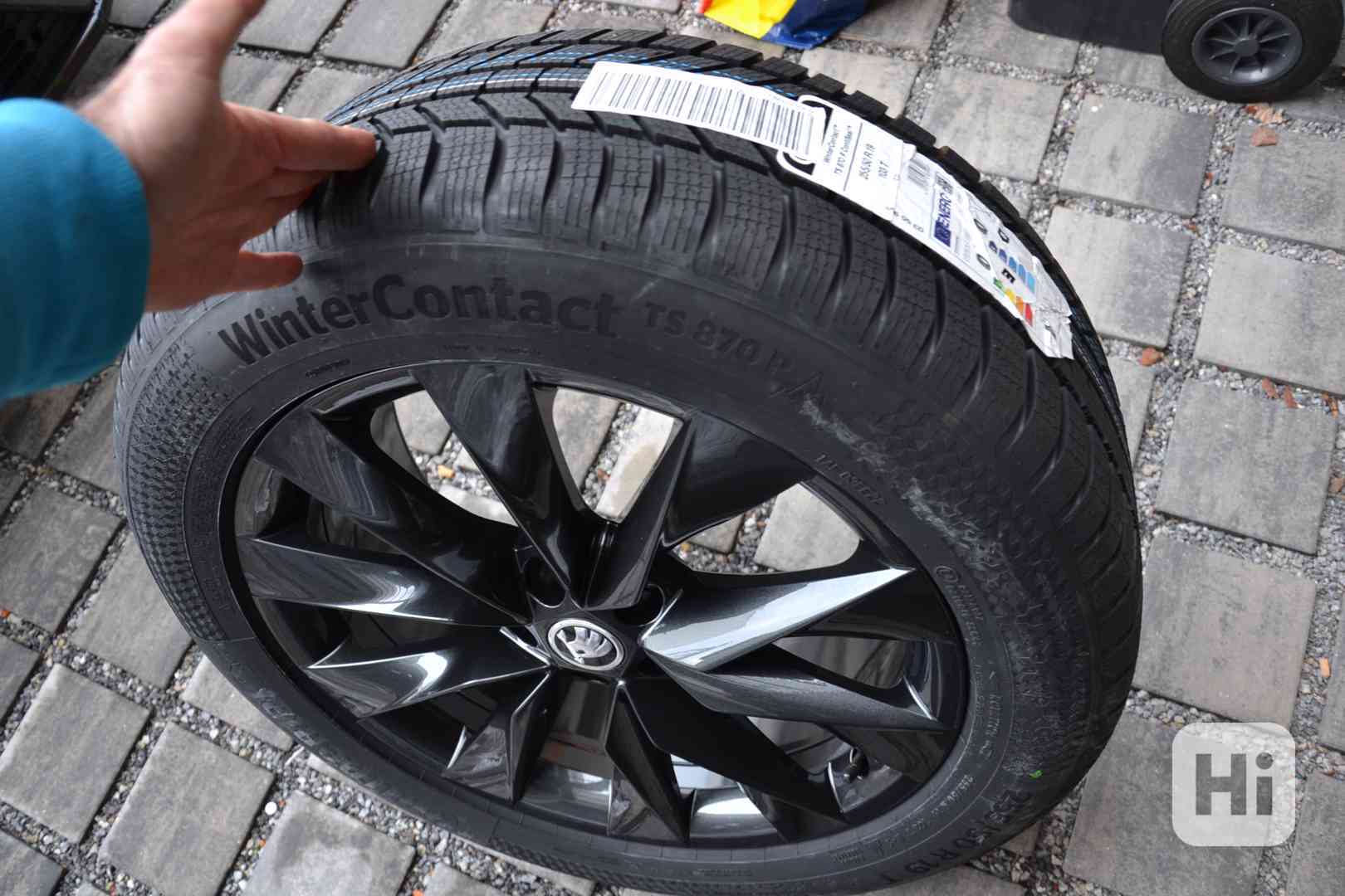 Nová zimní Alu sada Š.Enyaq, Elroq - 235/55+ 255/50 R19 - foto 1